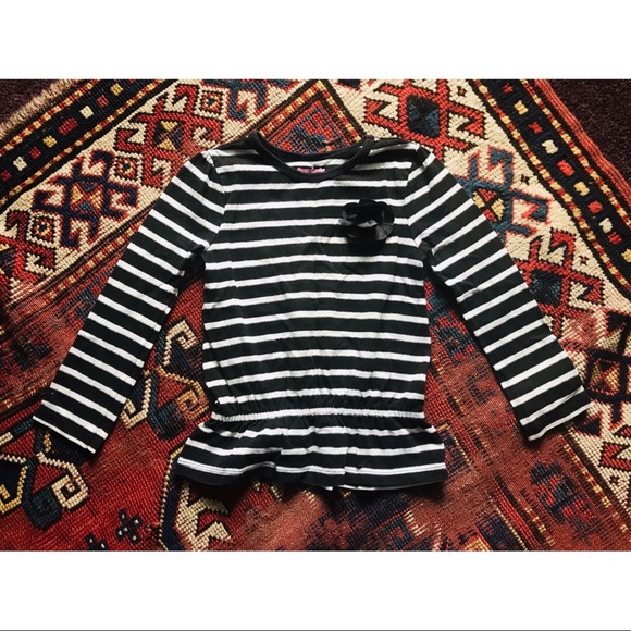 FREE* with purchase! Striped flower t-shirt! - Picture 1 of 5